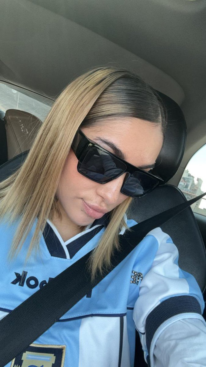 BecerraSources's tweet image. "Yendo para Olgaaaa! DALE CHEEEEEEE🫦🫦🫦" - Maria Becerra vía canal de WhatsApp.