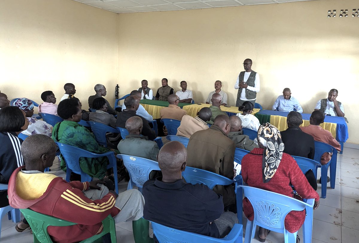 NAEB (@rwandagriexport) on Twitter photo As part of the working visit in <a href="/RusiziDistrict/">Rusizi District</a> , CEO <a href="/_claudebizimana/">Claude Bizimana</a> also visited Shagasha Tea Factory, from the farms to the processing plant; engaging with the Factory's management and tea farmers on the strategies to improve tea quality and production. As part of the working visit in <a href="/RusiziDistrict/">Rusizi District</a> , CEO <a href="/_claudebizimana/">Claude Bizimana</a> also visited Shagasha Tea Factory, from the farms to the processing plant; engaging with the Factory's management and tea farmers on the strategies to improve tea quality and production.