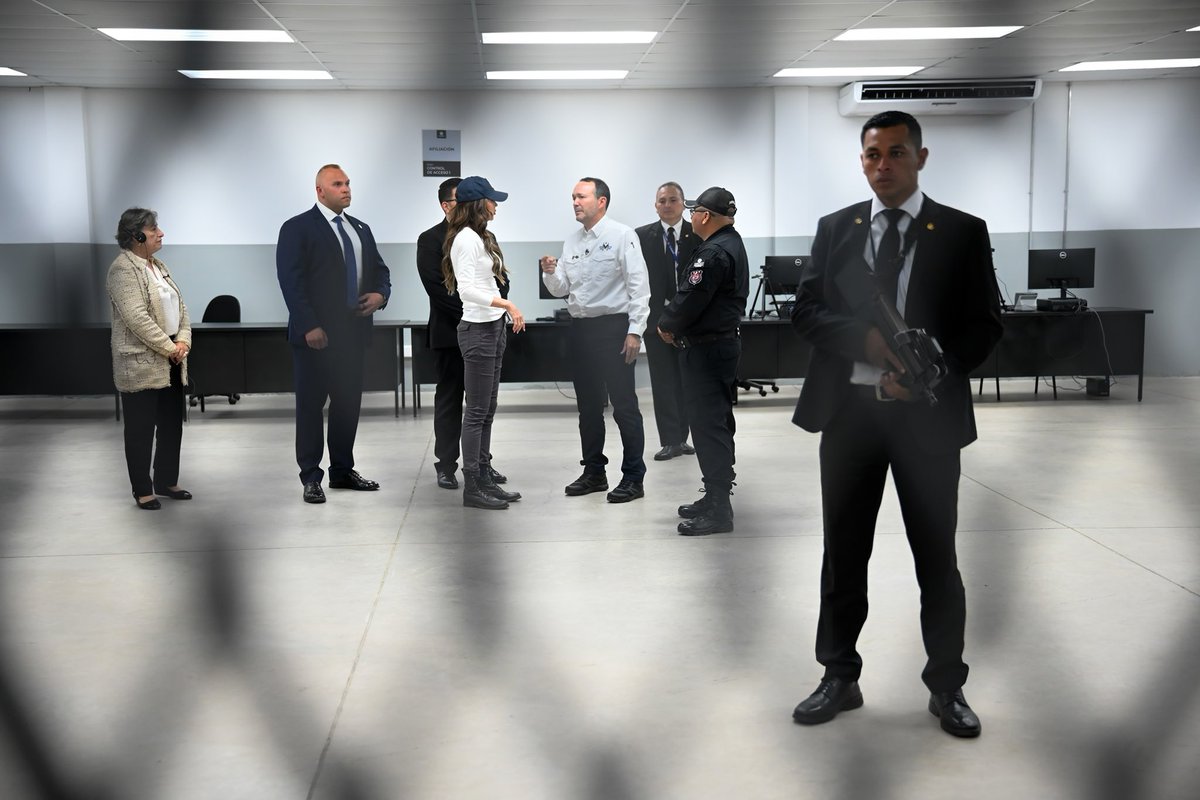 Secretary Kristi Noem tweet media