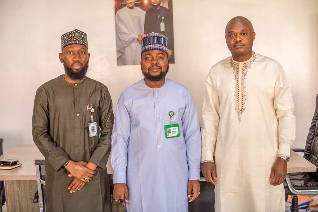 #EducationInKaduna: <a href="/KadunaSubeb/">Kaduna SUBEB</a> and <a href="/UNICEF_Nigeria/">UNICEF Nigeria</a> meet to bridge the education gap in Kaduna, in line with Gov <a href="/ubasanius/">Senator Uba Sani</a>’ agenda on Basic Education

In summary, What is the Outcome of this pivotal meeting?💡

👨‍🏫 Teacher Management Information System (TMIS): This digital