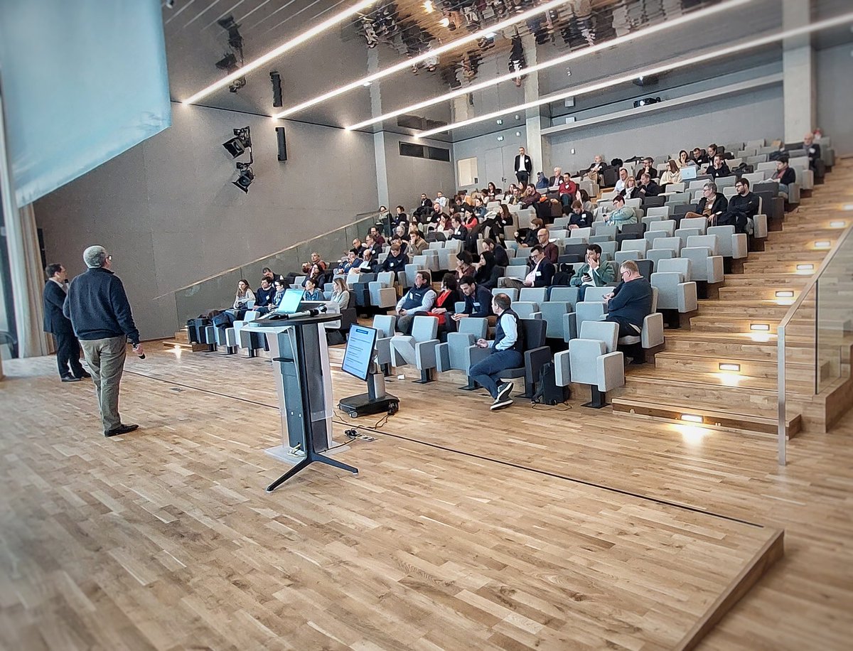 ISAGRI Ingénierie 🚜📲📈 (@isagri_ingnr) on Twitter photo C'est parti pour une journée riche en annonces et en contenus !!
➡️ Des leviers de croissance dévoilés pour les #coopératives, #negoces et #agrofournisseurs 🚀
<a href="/IsagriFrance/">ISAGRI France</a> <a href="/sencrop/">Sencrop, la météo connectée à vos cultures 🌡️❄️🌦</a> <a href="/Spotifarm/">Spotifarm 🛰🌾📲🚜</a> C'est parti pour une journée riche en annonces et en contenus !!
➡️ Des leviers de croissance dévoilés pour les #coopératives, #negoces et #agrofournisseurs 🚀
<a href="/IsagriFrance/">ISAGRI France</a> <a href="/sencrop/">Sencrop, la météo connectée à vos cultures 🌡️❄️🌦</a> <a href="/Spotifarm/">Spotifarm 🛰🌾📲🚜</a>