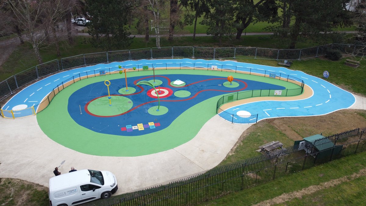 Ustigate Waterplay tweet media