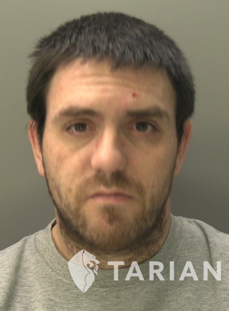 #Carcharu| Mae'r ysglyfaethwr rhywiol hwn wedi cael ei garcharu yn dilyn ymchwiliad gan #Tarian, uned troseddau cyfundrefnol rhanbarthol de Cymru.

Roedd Liam Lewis, 31, o #Ferndale, yn bwriadu cwrdd â phlentyn dan 13 oed i'w cam-drin yn rhywiol.

south-wales.police.uk/cy-GB/news/sou…