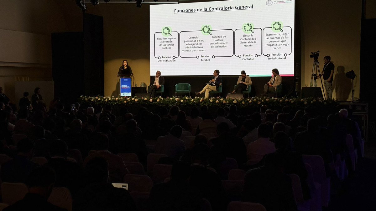 imvalenzuela's tweet photo. Hoy participamos en el Seminario Nacional de la @AChMChile , junto a alcaldes y alcaldesas de todo el país.

Destacamos la exposición de @Contraloriacl, clave para fortalecer nuestros procesos administrativos y dar respuestas más eficientes a nuestros vecinos.

#ACHM #IsabelValenzuela #ColinaAvanza