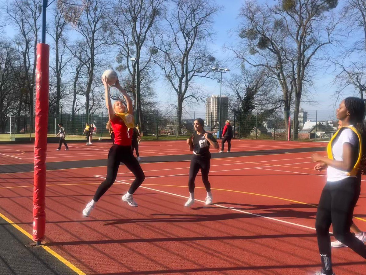 King Henry VIII School PE tweet media