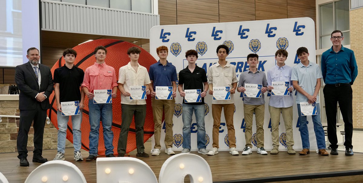 Lake Creek 6th Man Club (@lions_6th_man) on Twitter photo Our 2024-2025 basketball season has come to an end. Congrats to our players and especially our Seniors! We love our players and coaches, and look forward to helping continue the #WinningTradition next year! <a href="/LakeCreekHoops/">Lake Creek Basketball</a> <a href="/ScottyP1972/">Scott Peak</a> Our 2024-2025 basketball season has come to an end. Congrats to our players and especially our Seniors! We love our players and coaches, and look forward to helping continue the #WinningTradition next year! <a href="/LakeCreekHoops/">Lake Creek Basketball</a> <a href="/ScottyP1972/">Scott Peak</a>