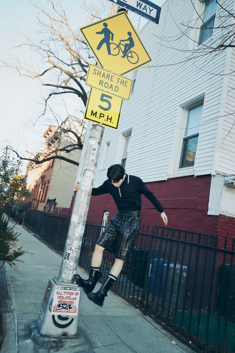 NCTsmtown's tweet image. MARK 'The Firstfruit' - 2006, NewYork

MARK 【The Firstfruit - The 1st Album】
➫ 2025.04.07 6PM (KST)

💿 Pre-order
mark.lnk.to/the_firstfruit 

#MARK #마크 
#TheFirstfruit #MARK_TheFirstfruit
#NCT #NCT127 #NCTDREAM