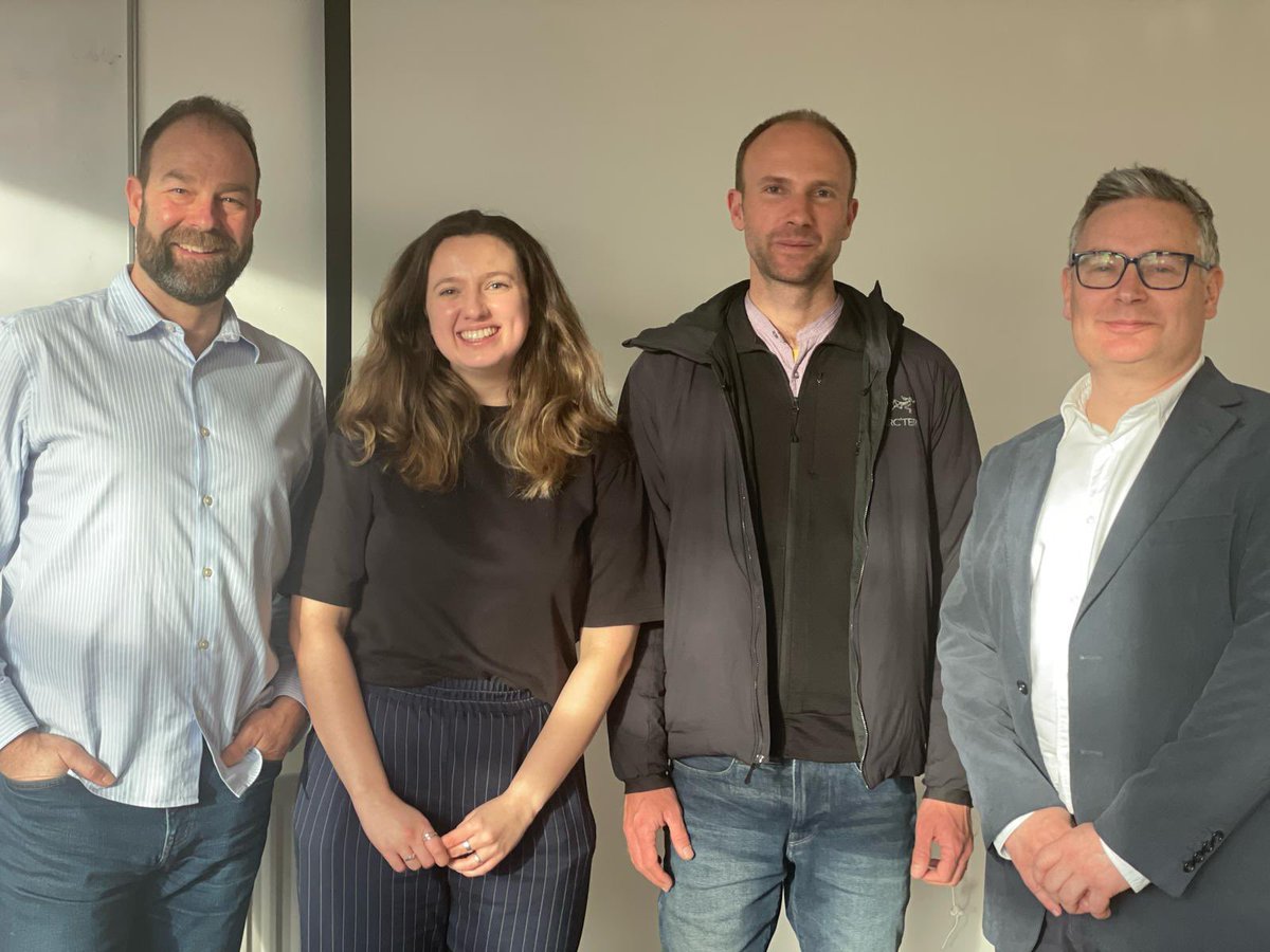 Phoebe Reynolds (@pheereynolds) on Twitter photo I’m a Doctor!!!! 🥳🥳🥳
Last week I passed my PhD viva and still can’t believe it!
A huge thank you to my examiners Colin Akerman and <a href="/JohannesLarsch/">Johannes Larsch</a>, and my supervisor <a href="/RobertHindges/">Robert Hindges</a> ⭐️❤️ I’m a Doctor!!!! 🥳🥳🥳
Last week I passed my PhD viva and still can’t believe it!
A huge thank you to my examiners Colin Akerman and <a href="/JohannesLarsch/">Johannes Larsch</a>, and my supervisor <a href="/RobertHindges/">Robert Hindges</a> ⭐️❤️