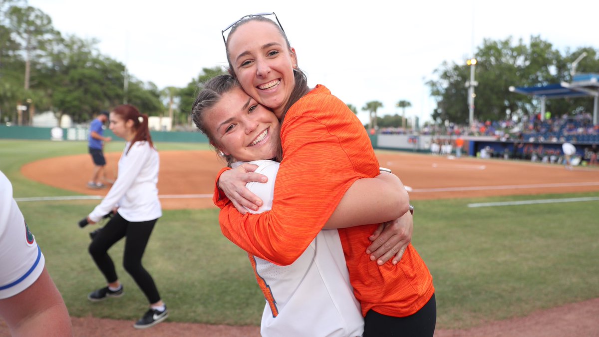 Gators Softball tweet media