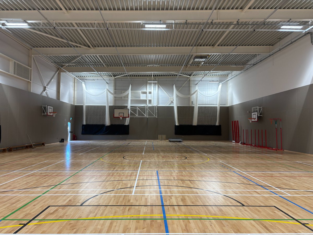 🔴⚫️ Indoor Sports Hall Flooring Installed! 🏀
Durable, high-performance, and built for multi-sport use—our latest flooring installation is ready for action!
📍 Installed by the experts at SES.
👉 sportshallfloors.co.uk

#SportsFlooring #IndoorSports #SESInstallations