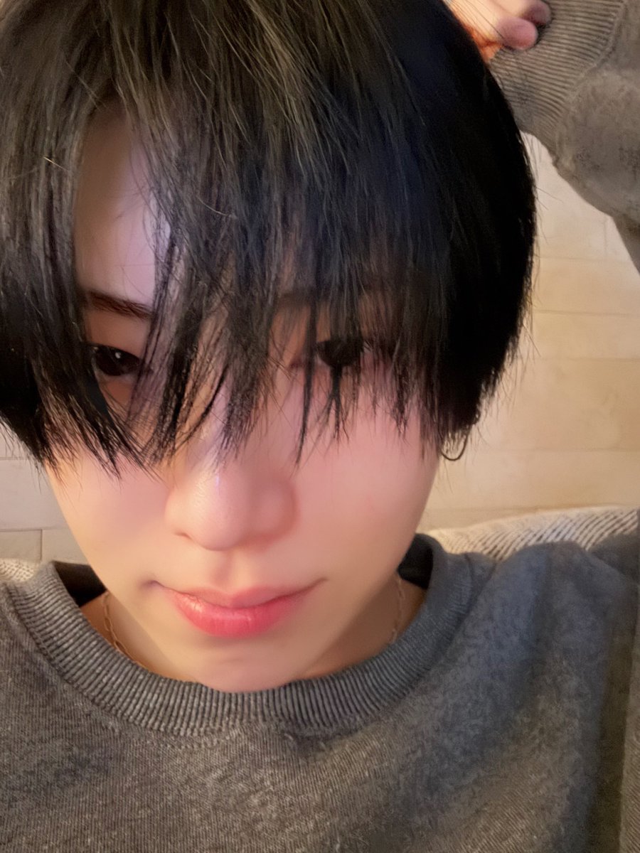 흑발♡앤습생♡유마
헤어지지말자