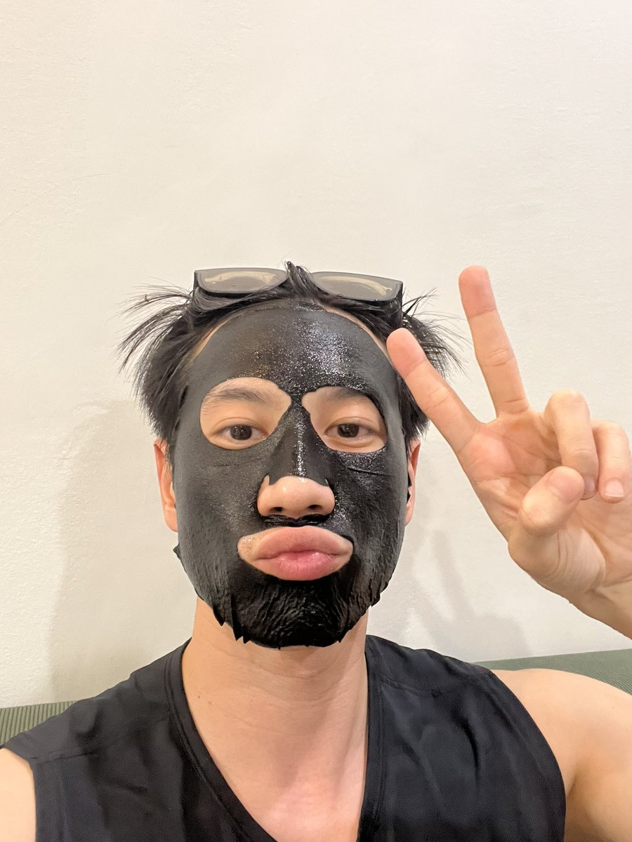 ทำอะไรกันอยู่ ส่วนฉันไม่บอกหรอกกก อิอิ
ฝันดีคับ #brightrpp