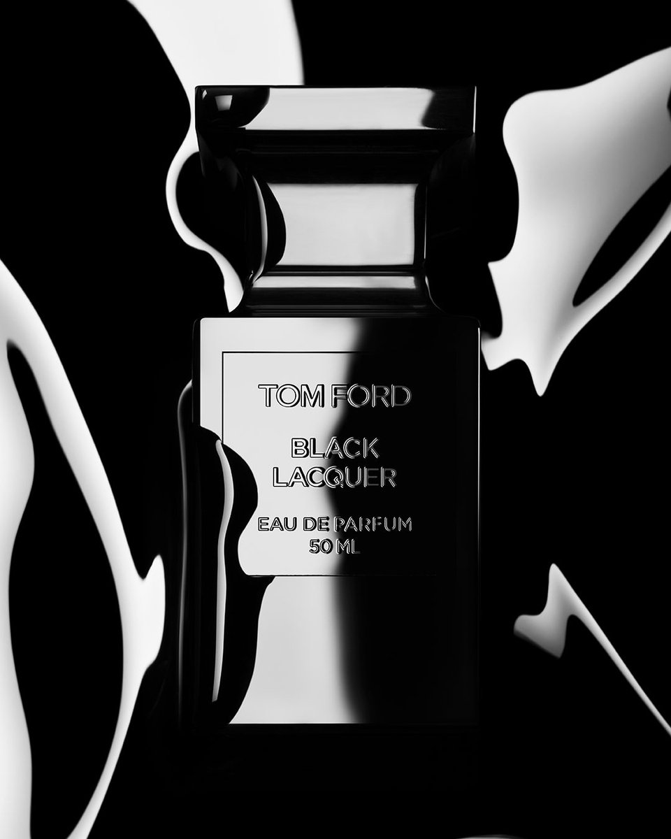 Black Lacquer is warm and refined—a sleek composition of Makassar ebony wood and exclusive black lacquer accords.

#TOMFORD #TOMFORDBEAUTY #TFBLACKLACQUER