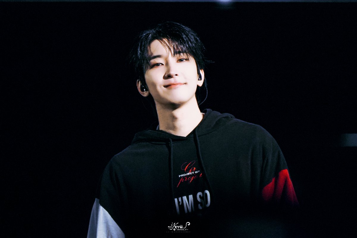 keruru_17's tweet photo. 250321 CARATLAND D2

❤️‍🔥

#원우 #WONWOO #ウォヌ  
#SEVENTEEN #세븐틴 https://t.co/c76dtXvEM9