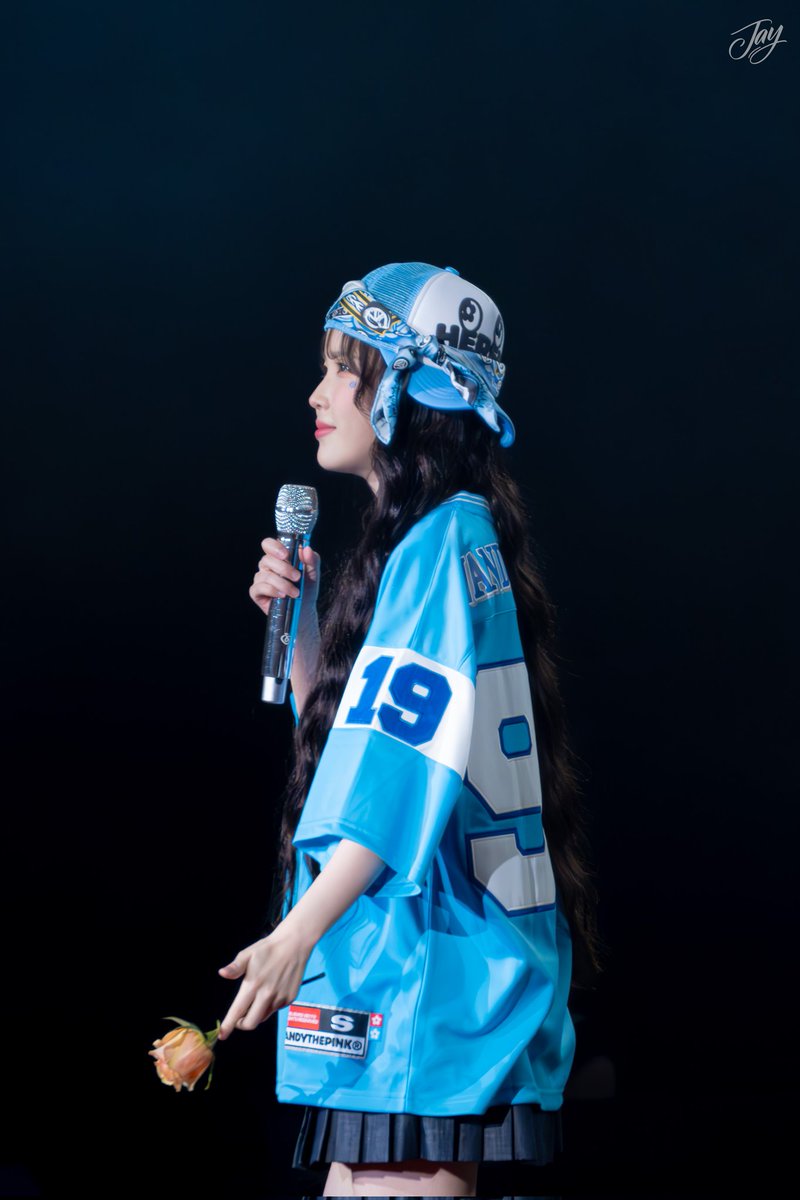 UAENAGRAPHY's tweet image. IU HEREH World Tour Concert in Oakland

Oakland Arena 

#아이유 #아이유월드투어 #IU #아이유콘서트