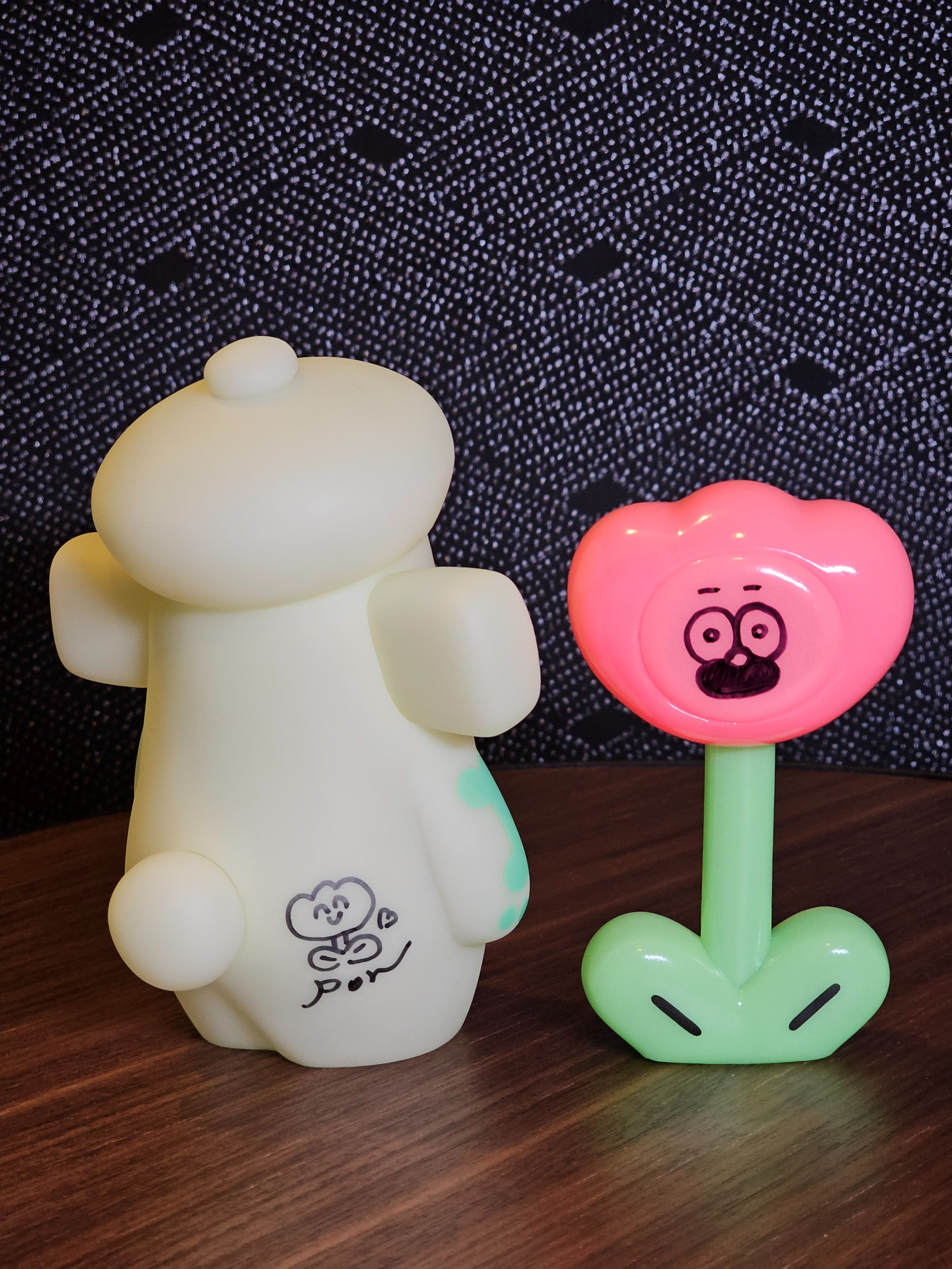 おひげのポン　ソフビ　ロドリゲス　蓄光色 kenelephant_gc0358z