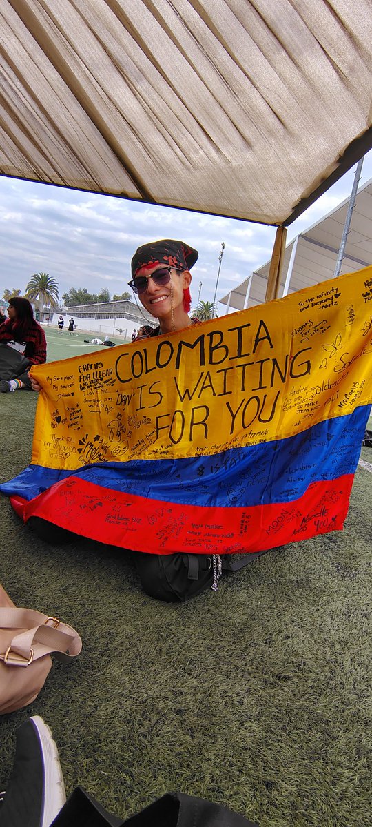 infostaycol's tweet photo. ¡Ya estamos aquí para el DominATE Chile! 🥺 haciendo presente Colombia ✨ https://t.co/7xckDb7H0Z