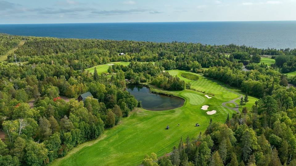 theBrokerList's tweet image. Golf for Sale | 12.06% Cap Rate | Top-Rated 27-Hole Course on Lake Superior #Lutsen #Minnesota #CRE @svn_northco #SpecialPurpose #OtherSpecialPurpose thebrokerlist.com/properties/gol…