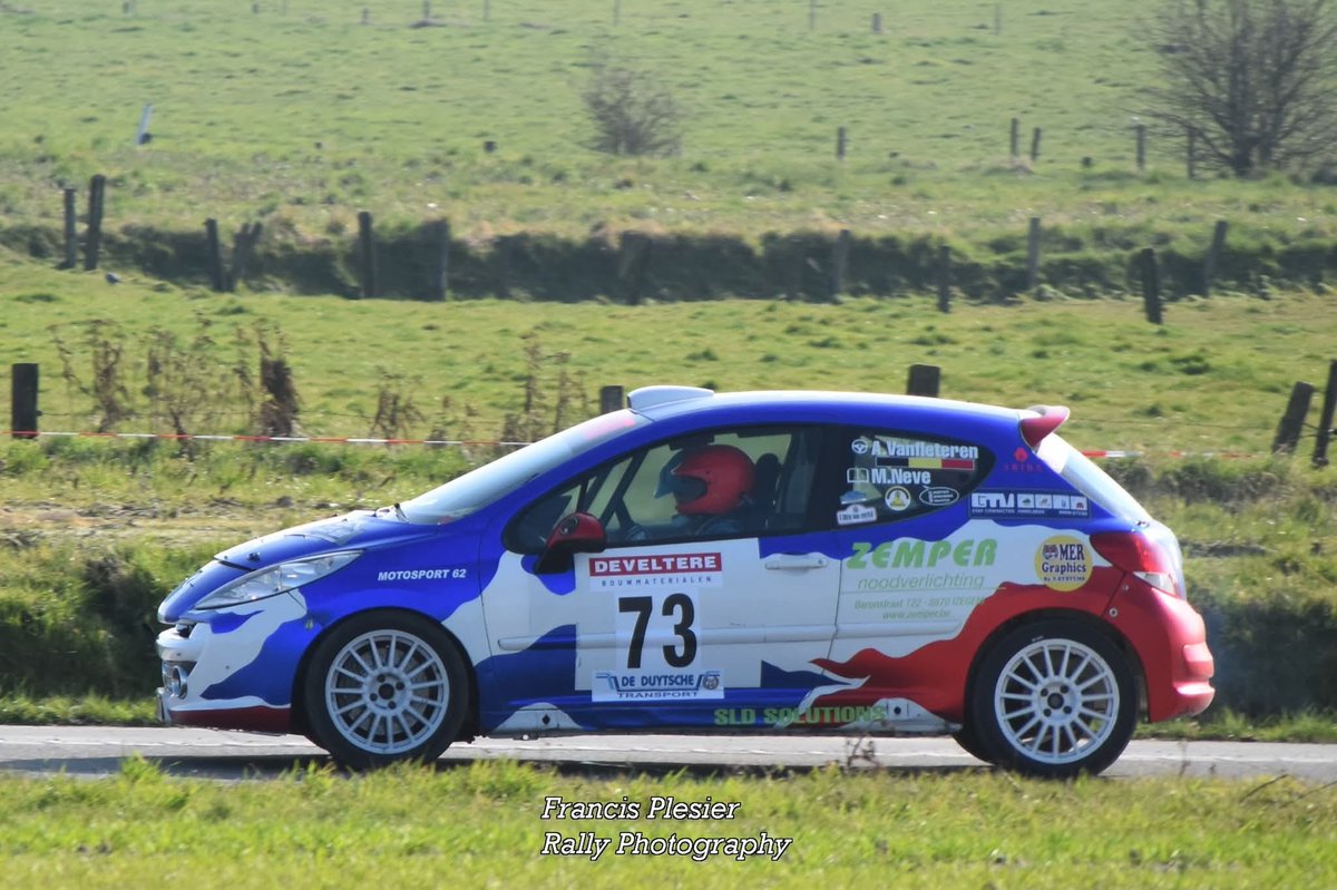 Zemper Belux a contribué à sponsoriser la voiture d'Andy Vanfleteren et de Marjorie Neve. Ils ont récemment participé au 4ème Moorslede Short Rally, et sont arrivés 49ème au classement général sur 120 voitures au départ !
Félicitations les amis !

#zemperbelux #emergencylighting