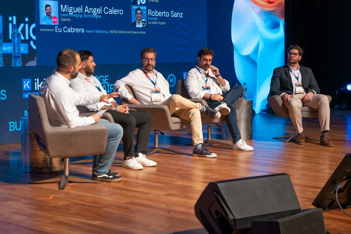 La Cámara Argentina Fintech en Merge 2025: regulación cripto, adopción Web3  y conexión global La Cámara Argentina Fintech participó de Merge 2025, uno  de los eventos más relevantes del ecosistema cripto y