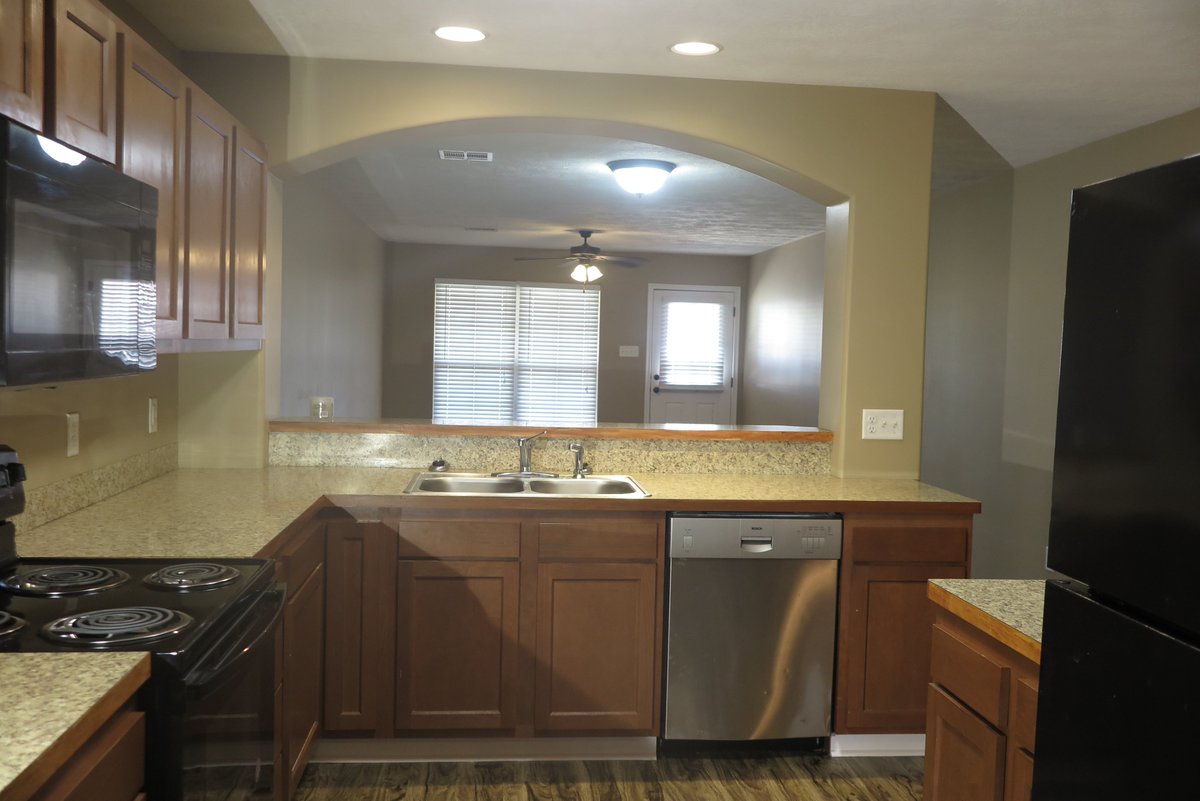 HomesForRentLC's tweet photo. 3122 Louisiana Ave, Lake Charles LA
3 Bed | 2 Bath | $1,500 Rent | $1000 Deposit
Cottage home conveniently located 5 mins from the mall and 10 minutes from downtown. Located on a quiet street on its own lot.
Text or Call for more information (337) 794-0778
https://t.co/RL0RQG82Cg https://t.co/20gkTPzfgK