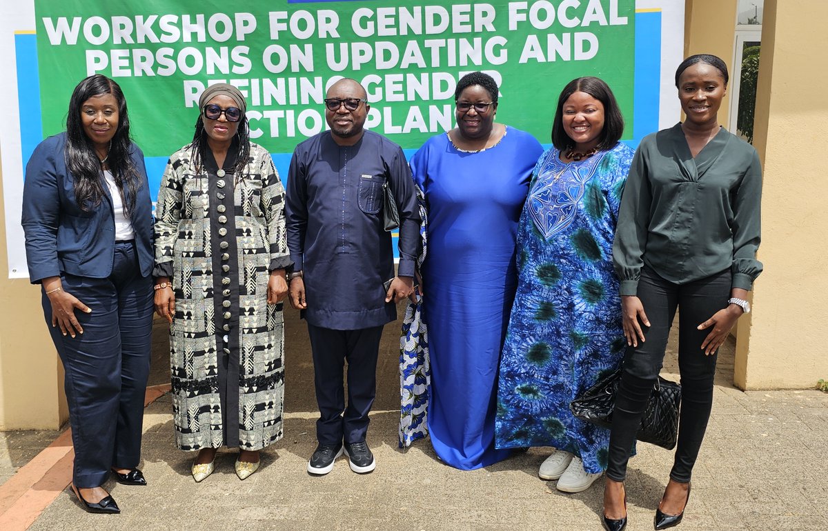 UNWOMEN_SL's tweet photo. @UNWOMEN_SL thru #UNPartnershipForGenderMainstreaming today hosts high-level discussion with @mogca_S_L @UNFPASierraleon #GADNET on importance of #GenderEquality highlighting commitments to support #GenderUnits to integrate gender-responsive strategies in line with the #GEWEAct https://t.co/lZNOEQPdXF