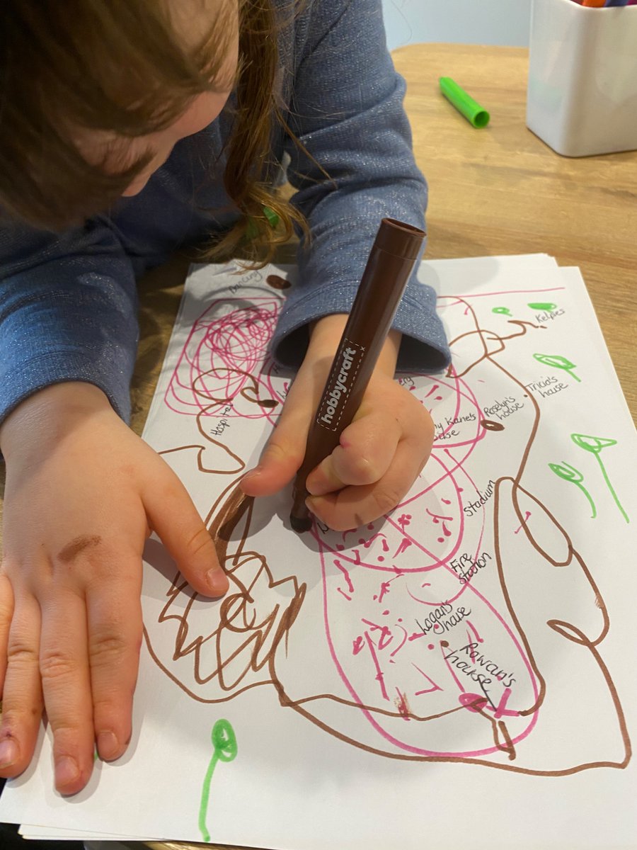 Lisa Kane tweet media