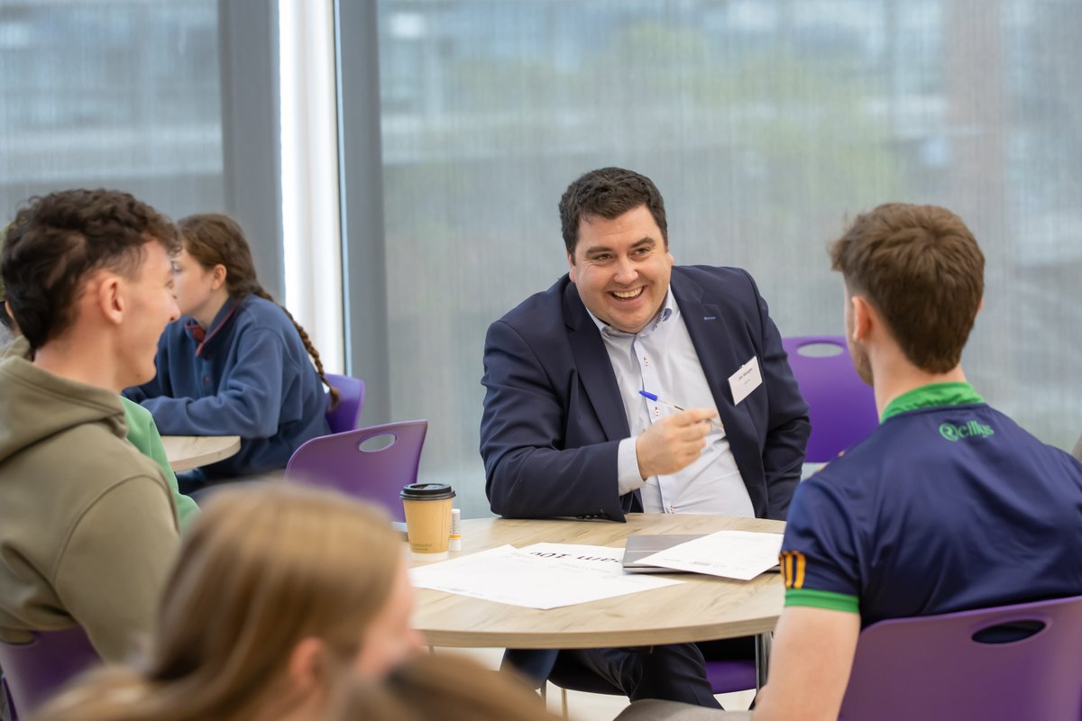 DCU EducationalTrust (@dcuedtrust) on Twitter photo This week, over 600 first-year business students took part in the LIFE module Hack4Change challenge.  
As part of a strategic alliance between DCU and Deloitte, Deloitte mentors and partners Jim Meegan and Jason McCormac were on campus to share their expertise with students. This week, over 600 first-year business students took part in the LIFE module Hack4Change challenge.  
As part of a strategic alliance between DCU and Deloitte, Deloitte mentors and partners Jim Meegan and Jason McCormac were on campus to share their expertise with students.