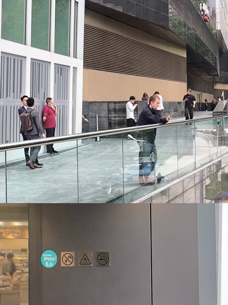 gladsontar's tweet photo. Some people ignore No Smoking signs and smoke freely in those areas, forcing others to inhale toxic air and become secondhand smokers. As 1 in 8 tobacco-related deaths is caused by secondhand smoke (Tobacco and Alcohol Control Office), this is a serious health issue. #CJHealth https://t.co/gyFjmSZIgD