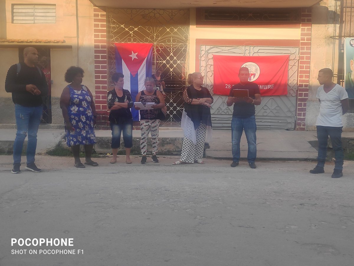 YArgueso's tweet photo. Desde el #Barrio con el apoyo de nuestros jóvenes  #ContraLasDrogasSeGana
Di no a las #Drogas  #CDRCuba #CDRMatanzas #SomosDelBarrio https://t.co/4QqPrLWpLE