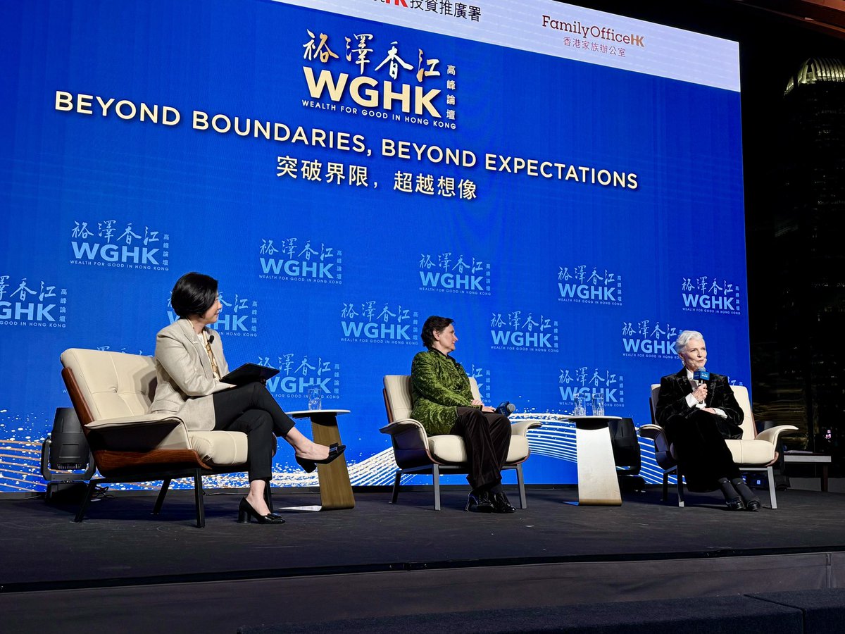 mayemusk's tweet image. Just returned from a wonderful summit and gala dinner in Hong Kong, which included beautiful dancers.
I was on stage with moderator Alpha Lau, Director General of Invest Hong Kong, and Professor Irene Tracey, Vice Chancellor, University of Oxford. 
I shared many stories on female…