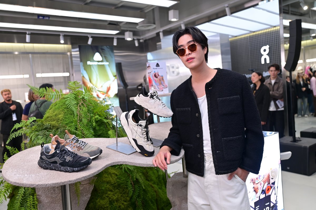 omg_entertain's tweet image. “เจมีไนน์” พาแฟนคลับฟิน! ร่วมงานเอ็กซ์คลูซีฟอีเว้นท์ที่ MLAB มัลติแบรนด์สโตร์ เซ็นทรัลเวิลด์ พร้อมโชว์ลุค Sport-Active Lifestyle หล่อเท่ไม่หลุดคอนเซ็ปต์

#Gemini_NT #เจมีไนน์ #MLAB
#บันเทิงอลัง #omgentertainnews