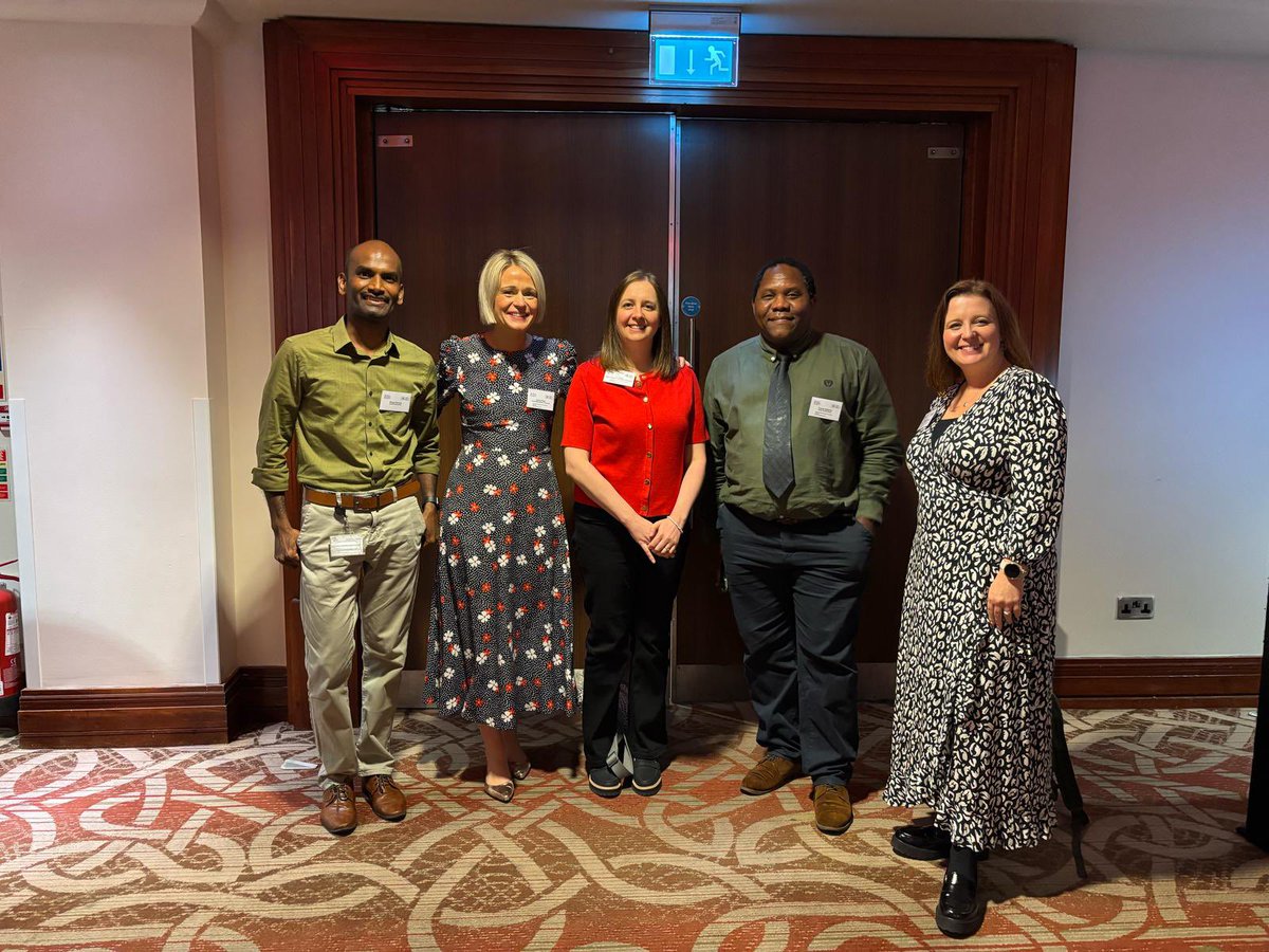 Lovely to reconnect with past and present <a href="/RCBCWales/">RCBC Wales</a> Fellows at the #ResearchWalesFaculty showcase today.