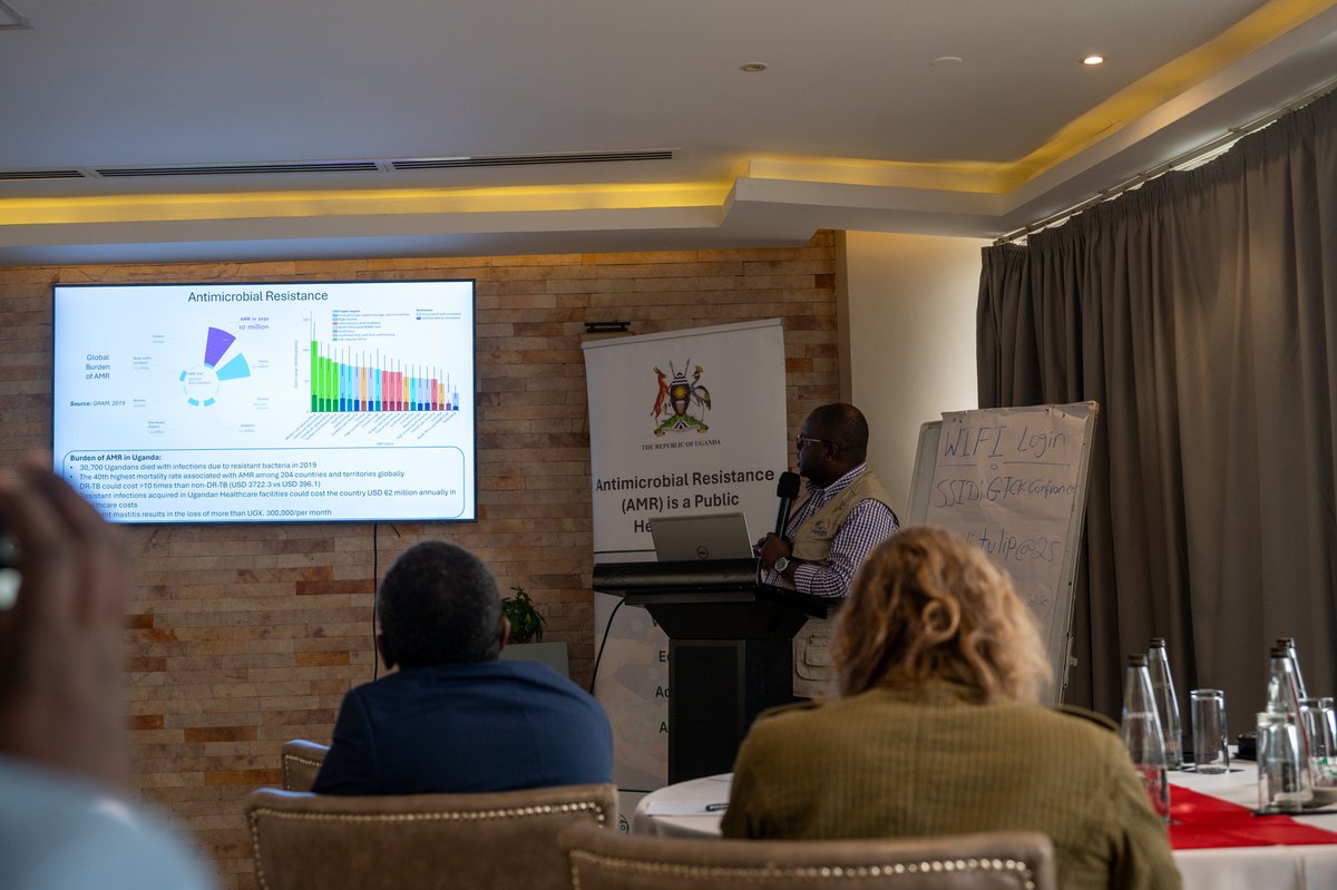 IDIMakerere's tweet photo. Today, our Global Health Security (GHS) &amp; @CAMO_Net1 Uganda hub team members attended the National Antimicrobial Resistance Sub-Committee quarterly meeting. Our teams presented findings from multiple AMR studies, sharing key insights for stakeholders in the fight against AMR. https://t.co/K1G99Sn4sX