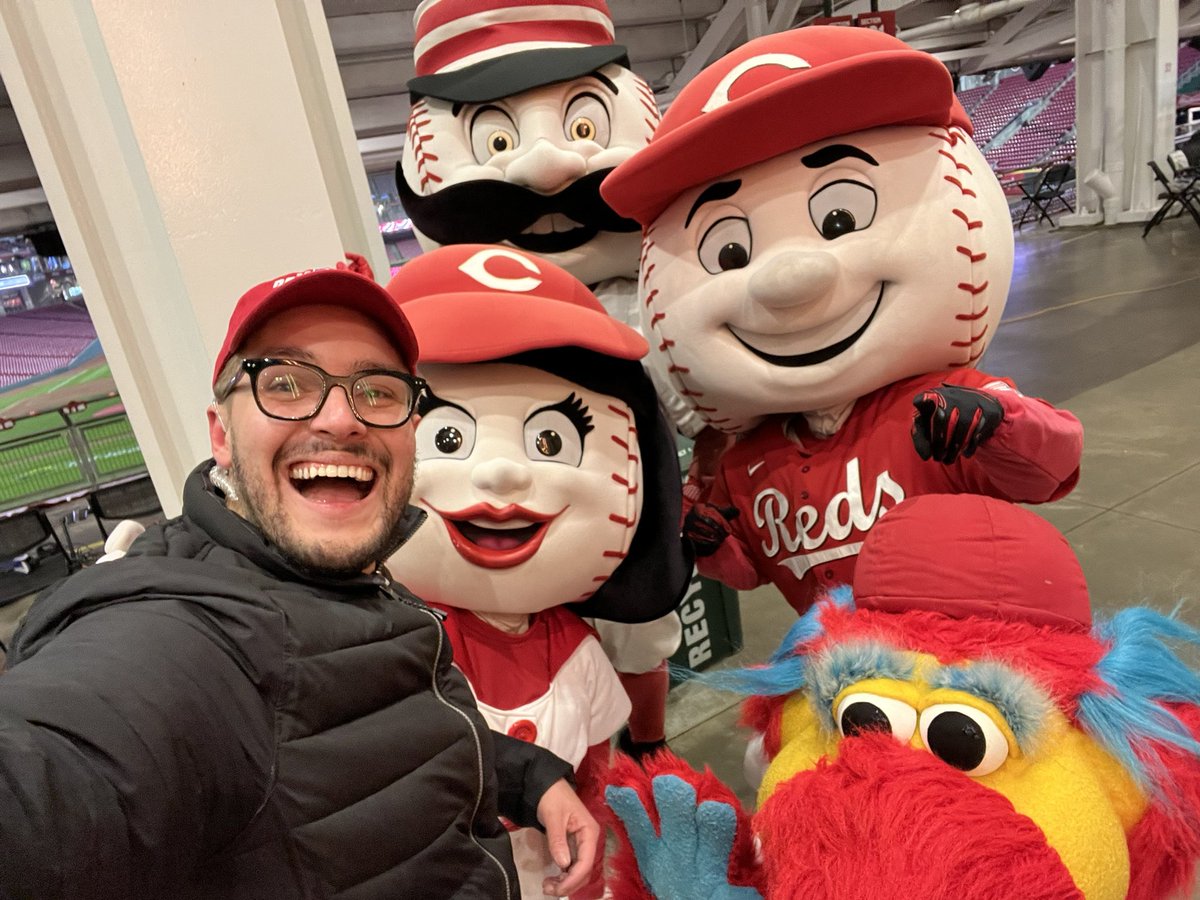 Happy #OpeningDay! 

No place like #Cincy for Opening Day! <a href="/Reds/">Cincinnati Reds</a>