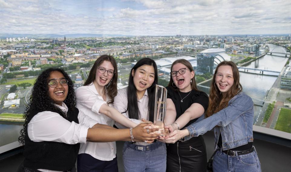 The Herald (@heraldscotland) on Twitter photo 'An ingenuous and important idea'
Schoolgirls' jewellery designed to protect women wins award
heraldscotland.com/news/25043167.…
<a href="/JodeHarrisonHT/">Jody Harrison</a> 'An ingenuous and important idea'
Schoolgirls' jewellery designed to protect women wins award
heraldscotland.com/news/25043167.…
<a href="/JodeHarrisonHT/">Jody Harrison</a>
