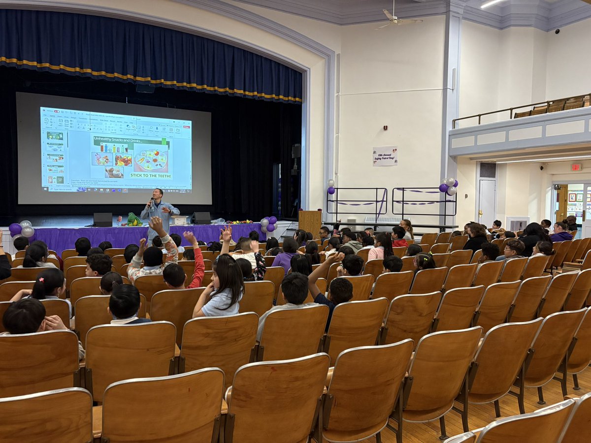 Thanks to our 
Nurse Siebert we had a visit from Dentist Rocha from the Children’s Oral Health Program, NJ Department of Health🍎🍏 <a href="/ops_district/">Orange Public Schools</a> <a href="/Gerald_Fitzhugh/">Gerald Fitzhugh II, Ed.D. 👌🏾♦️👌🏾♦️KAY</a>