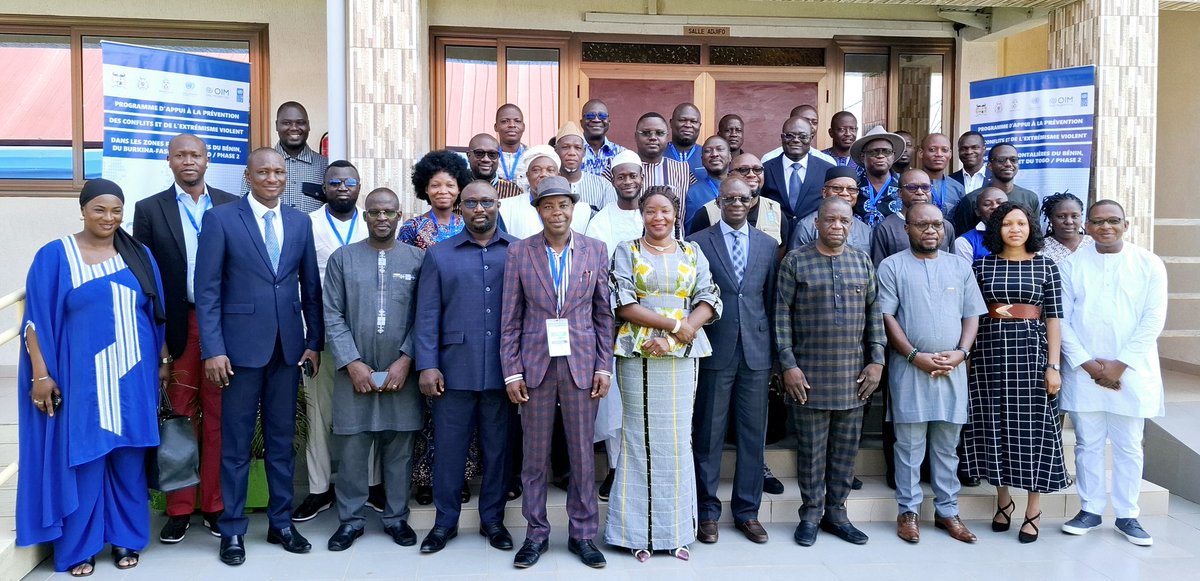 OIM Bénin (@oimbenin) on Twitter photo À Kpalimé, les membres des mécanismes nationaux d'alerte précoce 🇧🇯🇧🇫🇹🇬 échangent dans le cadre PEV² pour prévenir les conflits & l’extrémisme violent & renforcer la coopération transfrontalière des communautés incluant réfugiés & déplacés internes.
Financement: <a href="/UNPeacebuilding/">United Nations Peacebuilding</a> À Kpalimé, les membres des mécanismes nationaux d'alerte précoce 🇧🇯🇧🇫🇹🇬 échangent dans le cadre PEV² pour prévenir les conflits & l’extrémisme violent & renforcer la coopération transfrontalière des communautés incluant réfugiés & déplacés internes.
Financement: <a href="/UNPeacebuilding/">United Nations Peacebuilding</a>