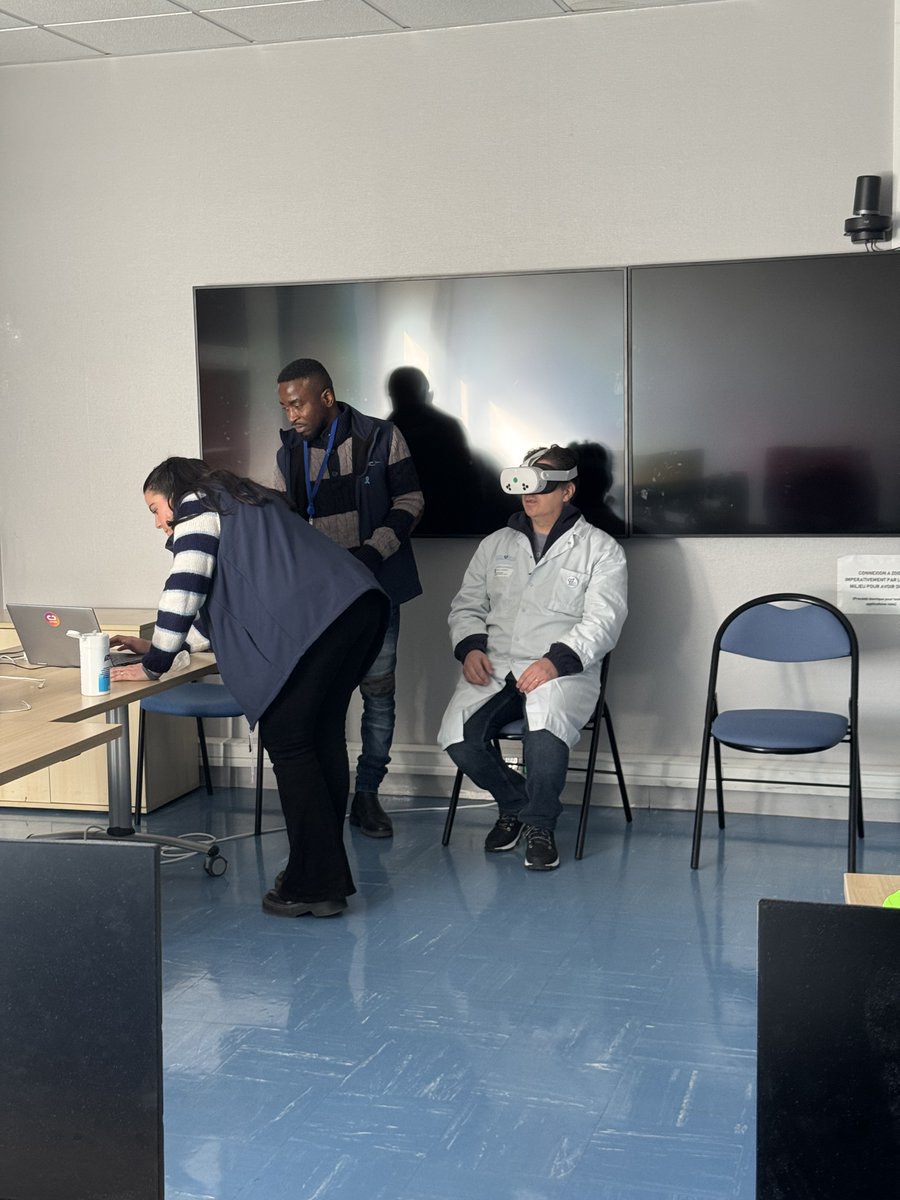 Assurance Maladie du Val-de-Marne (CPAM) (@cpam94) on Twitter photo 🔵#MarsBleu | La semaine dernière, nos équipes étaient à l’hôpital <a href="/GHUMondor/">GHU APHP. Hôpitaux Universitaires Henri-Mondor</a> avec le <a href="/CRCDC_IDF/">Dépistage des cancers en Ile-de-France</a> pour sensibiliser au dépistage du cancer colorectal.
👉Kits, conseils et immersion en réalité virtuelle pour mieux comprendre l'importance du dépistage ! 🔵#MarsBleu | La semaine dernière, nos équipes étaient à l’hôpital <a href="/GHUMondor/">GHU APHP. Hôpitaux Universitaires Henri-Mondor</a> avec le <a href="/CRCDC_IDF/">Dépistage des cancers en Ile-de-France</a> pour sensibiliser au dépistage du cancer colorectal.
👉Kits, conseils et immersion en réalité virtuelle pour mieux comprendre l'importance du dépistage !