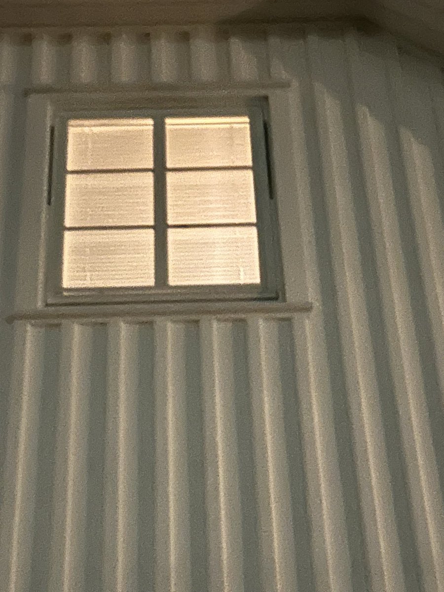 Det er lys på kontoret i idrettsparken…🇧🇪
#overgangsvindu #longshot #breddeball 
#comeback #kandetlykkes #DeadlineDay <a href="/tv2sport/">TV 2 Sport</a> <a href="/frblad/">Fredriksstad Blad</a>