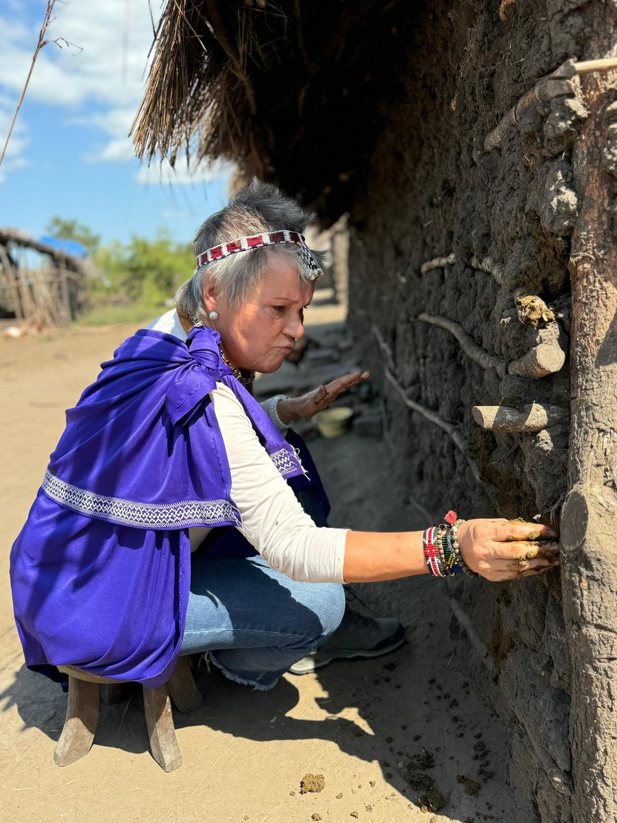 Looking for Things to do in Mikumi?

Check with us we offer unforgettable Maasai Boma Cultural Tour   #maasaibomaculturaltour #thingstodoinmikumi #mikumiecocte #culturaltourism #mikuminationalpark #maasai