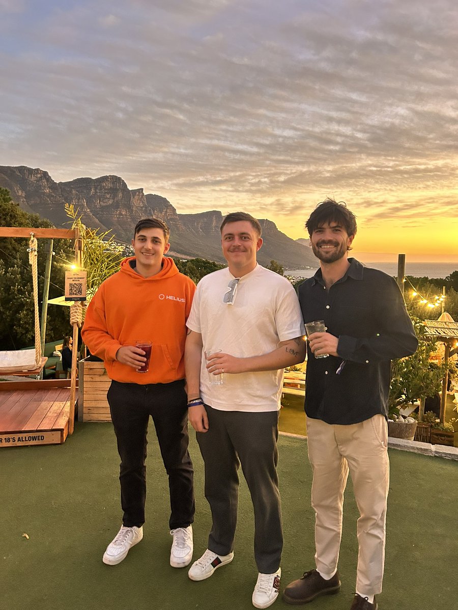 0xJunebox's tweet image. Lekker kickoff dinner for the @solana Apex weekend in Cape Town 🌞

Main event tomorrow - see you there 🤝🏾

@owen_venter 
@Crouserrr