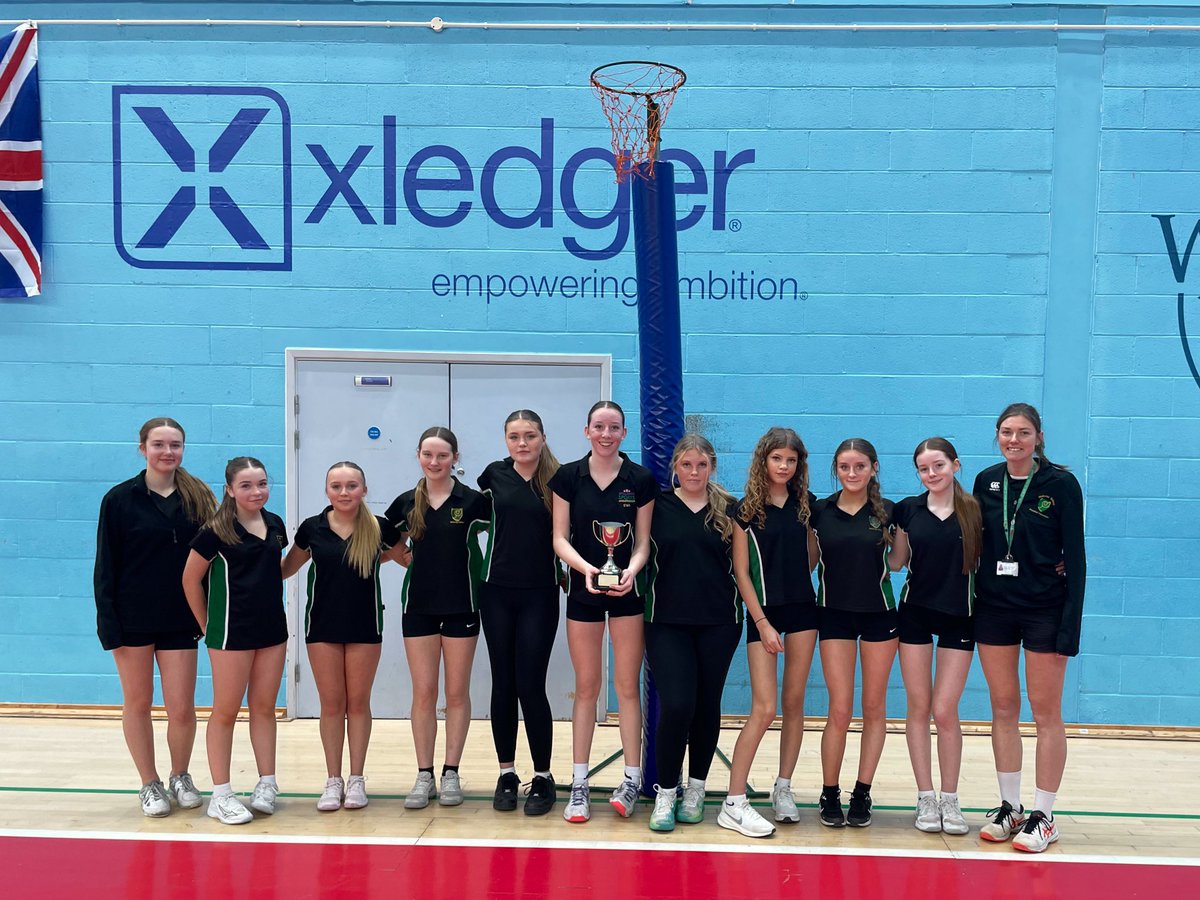 WellswayPE's tweet photo. 🏆 Y9 WEST OF ENGLAND CHAMPIONS! 🏆

Amazing determination from our Y9 Netball team led to a 43-35 victory over Bristol Free School at the WoE Finals on Monday! Well done to Eva (POTM), Evie (PP), and Lulu (CPOTM) 🎉🏐💚 https://t.co/5HWBZWcJ3x