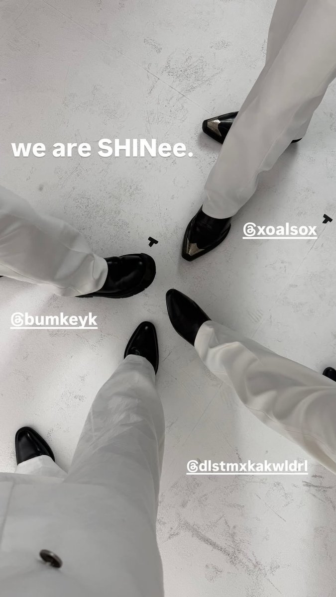 sptaemin's tweet photo. 27.03.2025 | 250327

Actualización de Minho en sus historias de Instagram mencionando a Taemin, Key y Onew.

"Somos SHINee". https://t.co/FrRZIDmEd1