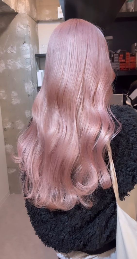 sunnyshere's tweet photo. Once I graduate (in 1 year lmao) I'm dyeing!! https://t.co/dLzvKqN24H