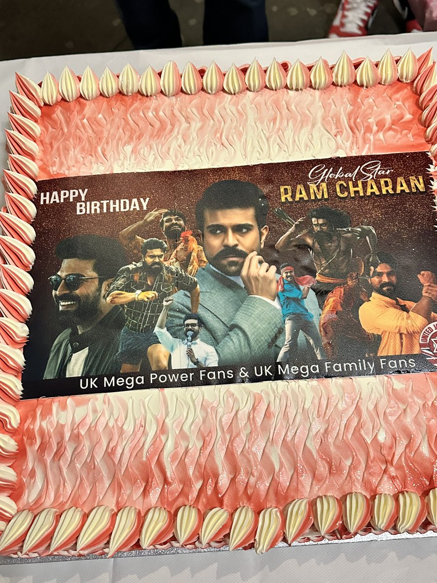 lordshivom's tweet image. Global Star #RamCharan𓃵’s 40th birthday celebrations at Tower Bridge, London!!

Once again wishing you a very happy birthday, dear @AlwaysRamCharan 💐❤️‍🔥 

Stay blessed and healthy Simba! 🤗

#RamCharanBDayCelebrations #HBDRamCharan #Peddi #RC16