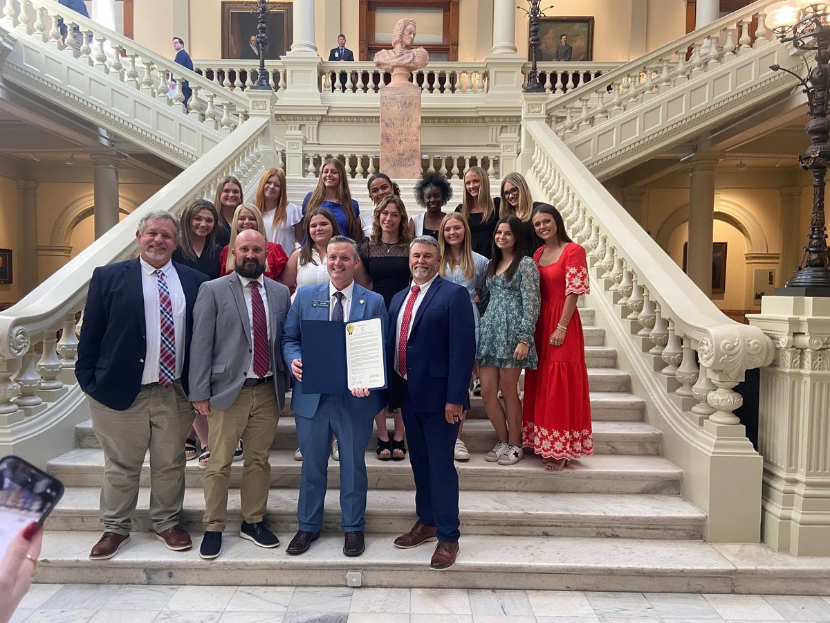 Coach Ben Davis tweet media