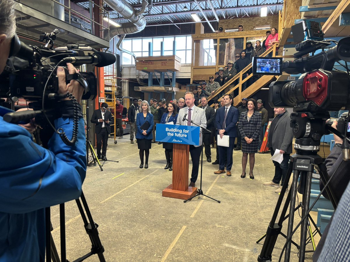 bildedmonton's tweet photo. Happy to support an important announcement by @YourAlberta on major funding for @NAIT’s “Advanced Skills Training Centre” this morning, which included remarks from Ministers @RajanJSaw and @MattJonesYYC. #BuildingAlberta

https://t.co/DtRph8XtDx https://t.co/tM8uQldQJh