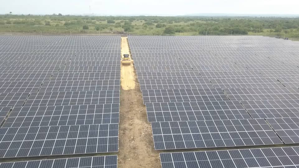 GarcelMarci's tweet photo. Parque Fotovoltaico de Corúa 5 en #HolguínSí ya está #generando 21.6 MW de electricidad en modo de https://t.co/45fptJB0zl otra #Realidad en #Cuba.
#CubaHonra
#CubaRevolucionEnergetica
#CubaVencerá
#MiconsCubaconsCopacce https://t.co/h06S6BxKoI