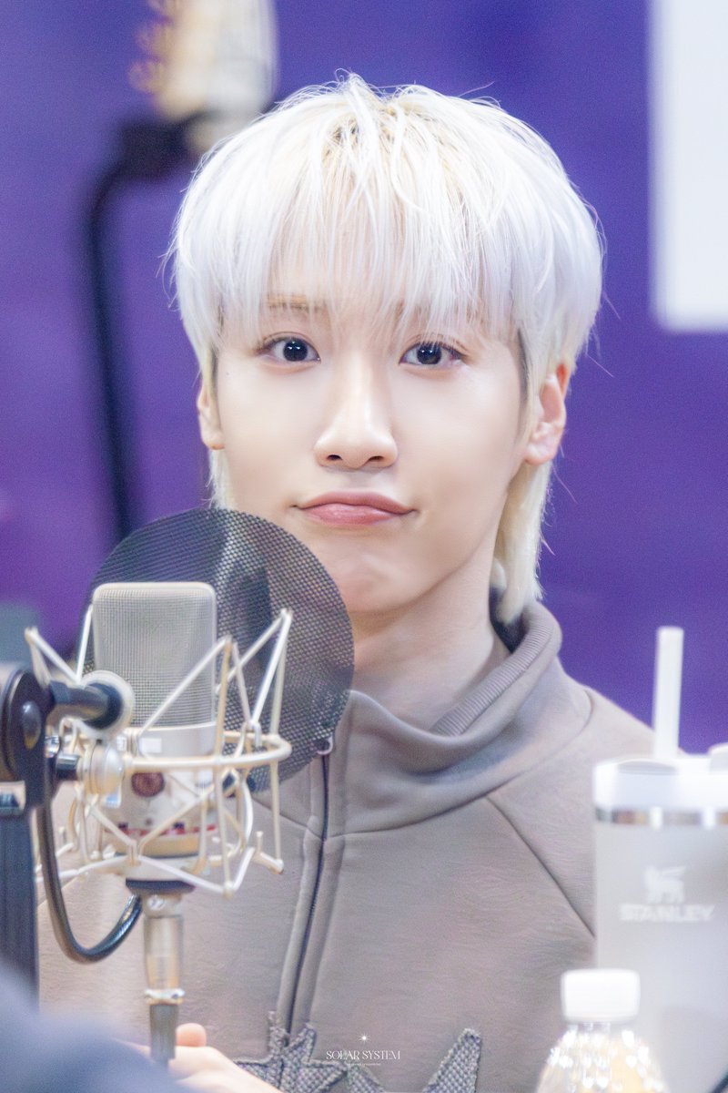 250326 아돌라

아기 토끼🐰🤍

#원위 #ONEWE #동명 #DongMyeong